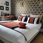 La Maison De Bed & Breakfast 3*