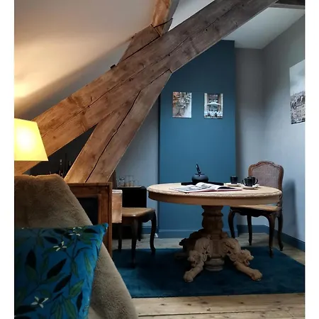 La Maison De Bed & Breakfast *