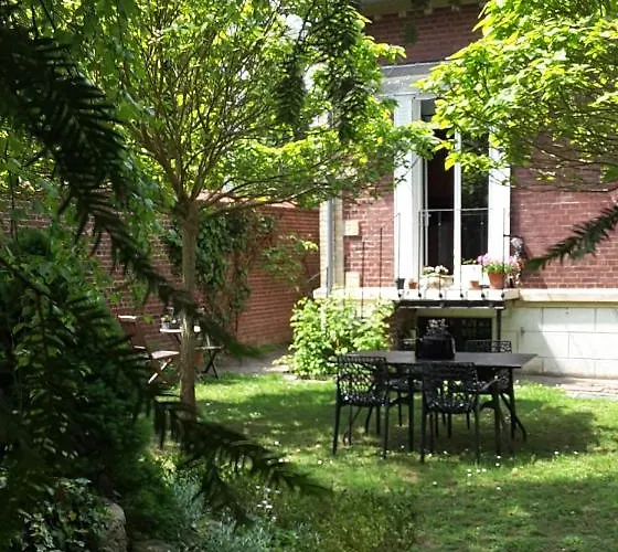 La Maison De 3* 贡比涅